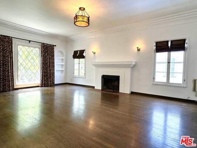 Foto del edificio - 6239 W 6th St