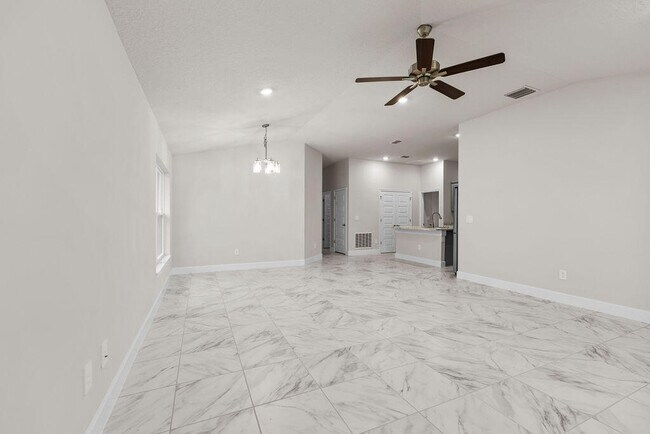 Building Photo - 5251 San Benedetto Pl
