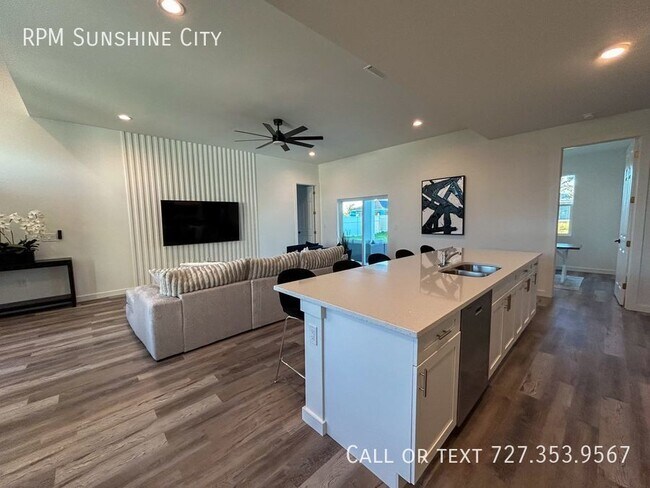 Building Photo - Stunning New Construction Home in Desirabl...