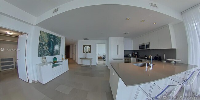 Foto del edificio - 88 SW 7th St
