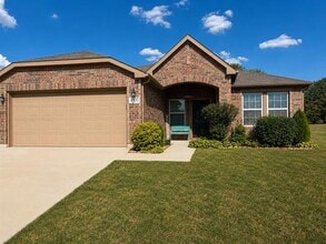 Building Photo - 4900 Lemon Grove Dr
