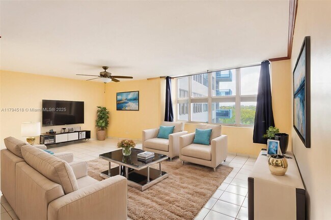 Foto del edificio - 7441 Wayne Ave
