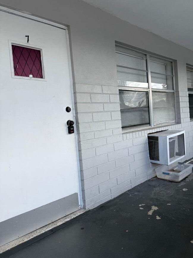 Foto del edificio - 126 Cleveland St