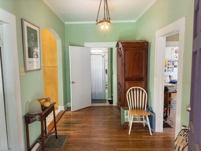 Foto del edificio - 249 Hillcrest Ave
