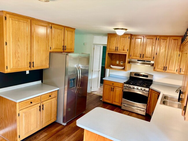Building Photo - 2534 Avalon Cir
