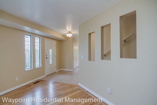 Foto del edificio - 2714 W Hillway Dr
