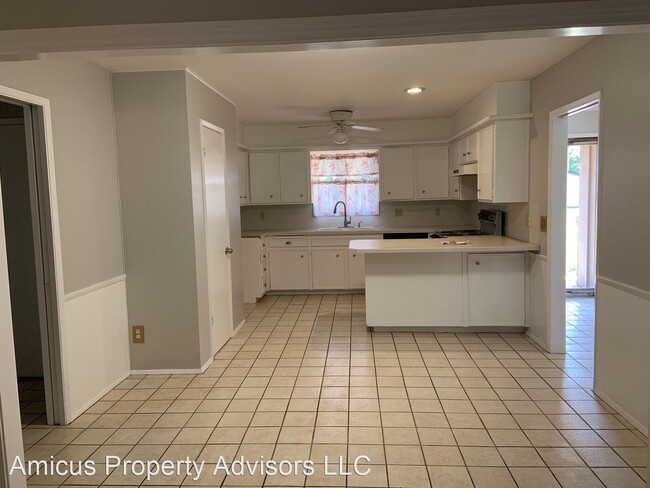 Building Photo - 3 br, 2 bath House - 3702 69th Drive
