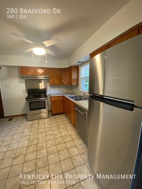 Building Photo - 280 Bradford Dr