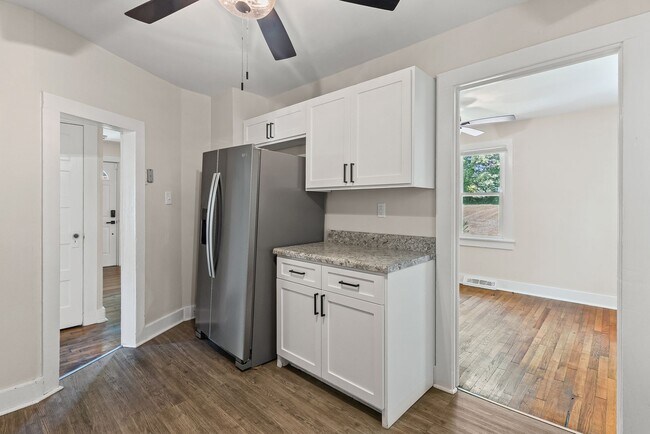 Foto del edificio - Updated 4-Bedroom Home in Blackstone!