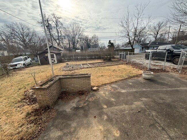 Patio interior - 2509 Covert Ave