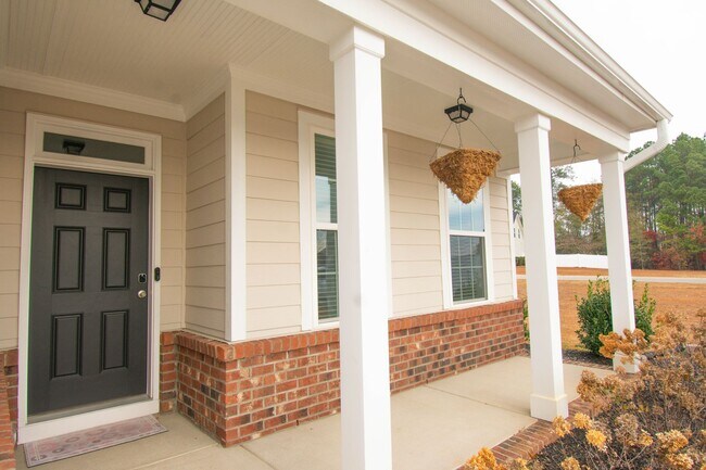 Building Photo - Coming Soon! 4 Bedroom 3 Bathroom- No Pets