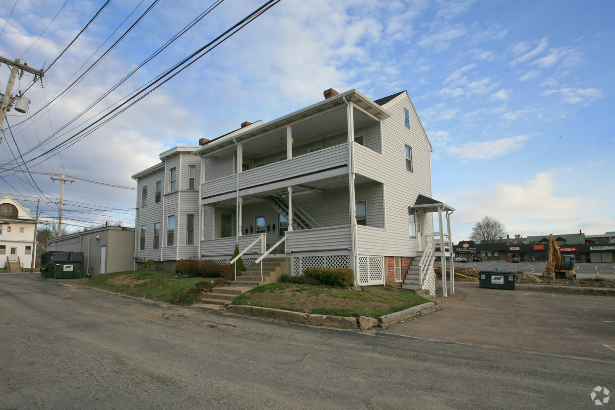 Building Photo - 906-910 Washington St