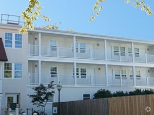 Primary Photo - Oxbridge Courtyard