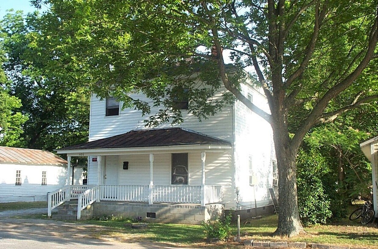 406 McKinley St Unit 406B, Ayden, NC 28513 Room for Rent in Ayden