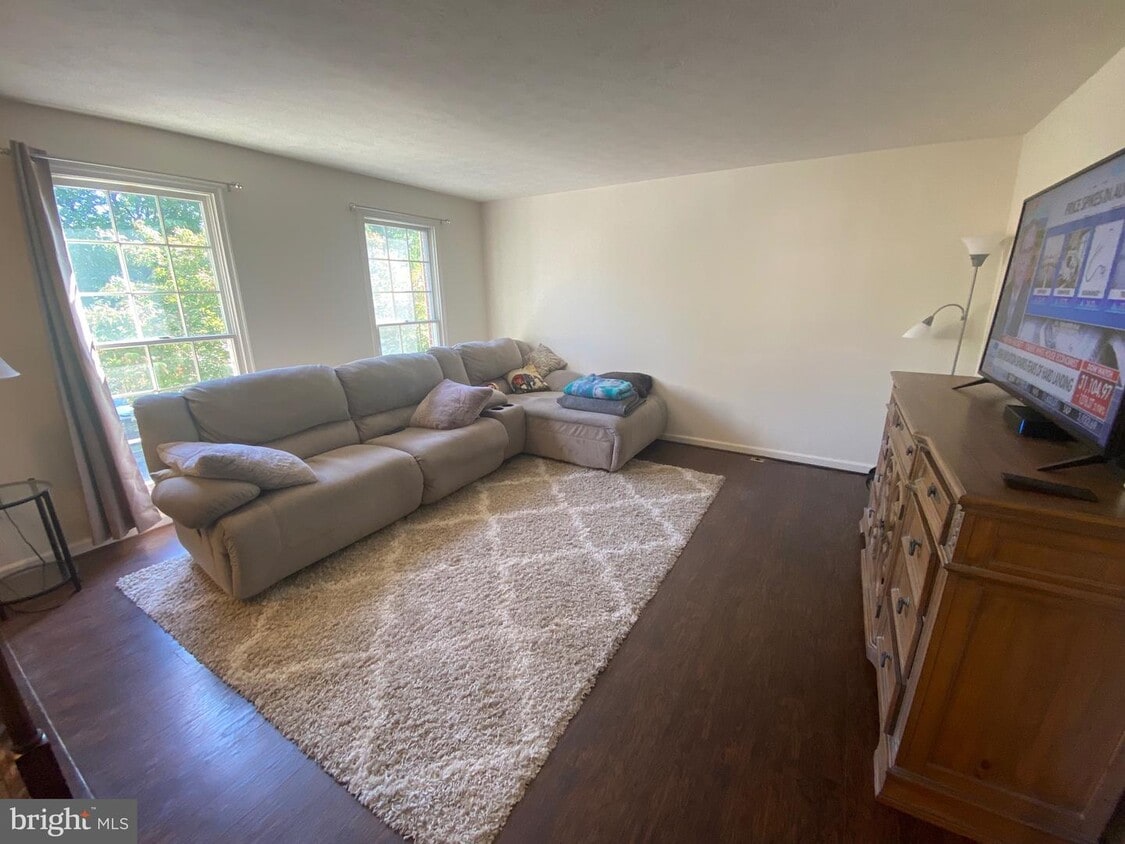 5565 April Journey, Columbia, MD 21044 Townhome Rentals in Columbia