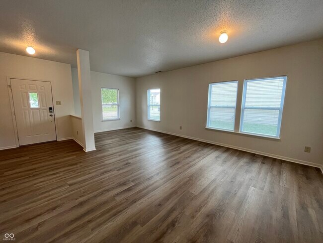 Building Photo - 6146 Big Stone Dr