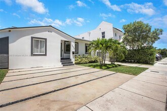 Building Photo - 3675 SW 26th St