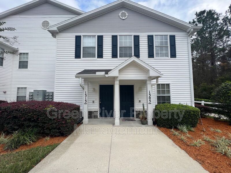 575 Oakleaf Plantation Pkwy Unit 1313, Orange Park, FL 32065 Condo