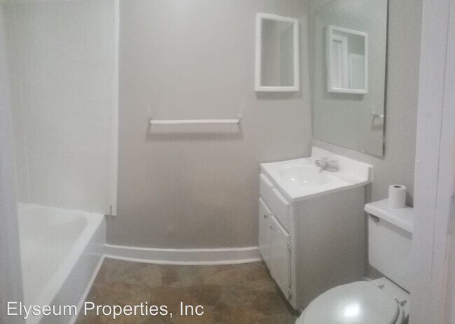 Building Photo - 126 W 59th St