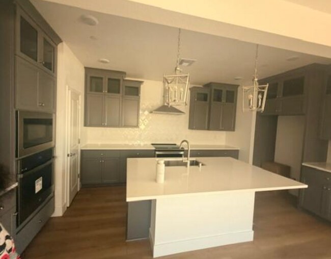 Building Photo - Stunning (BRAND NEW) Rancho 4/3!  MUST SEE!  See below for viewings