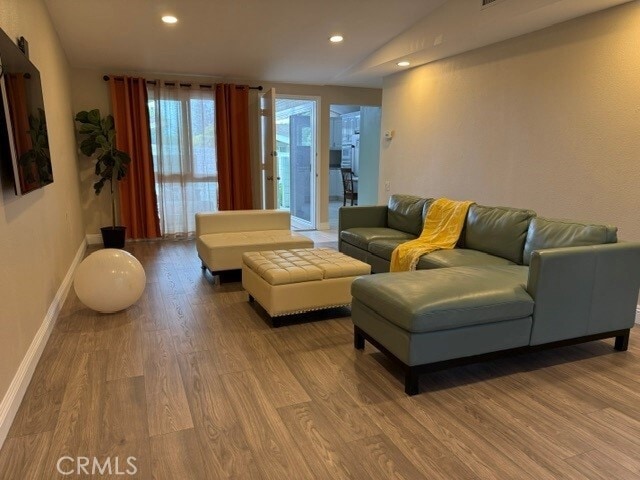 Building Photo - 542 Via Estrada