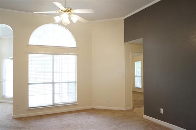 Foto del edificio - 907 Winterwood Ct