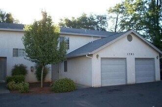 Building Photo - 1793 Azoulay Ct