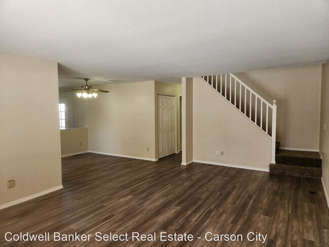 Foto del edificio - 3 br, 3 bath House - 4070 Quinn Dr