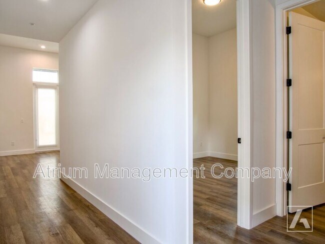 Foto del edificio - 201 Sanford Ave