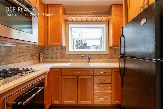 Building Photo - 2030 South St, Unit H- Beautiful Condo in ...