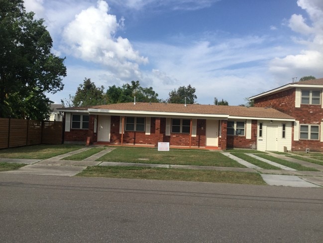 Building Photo - 6225 Urquhart Street, LLC