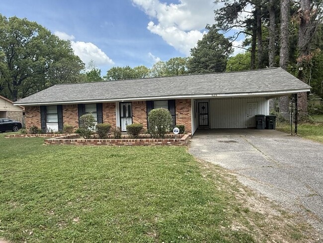 Photo - 1628 Puryear Rd House