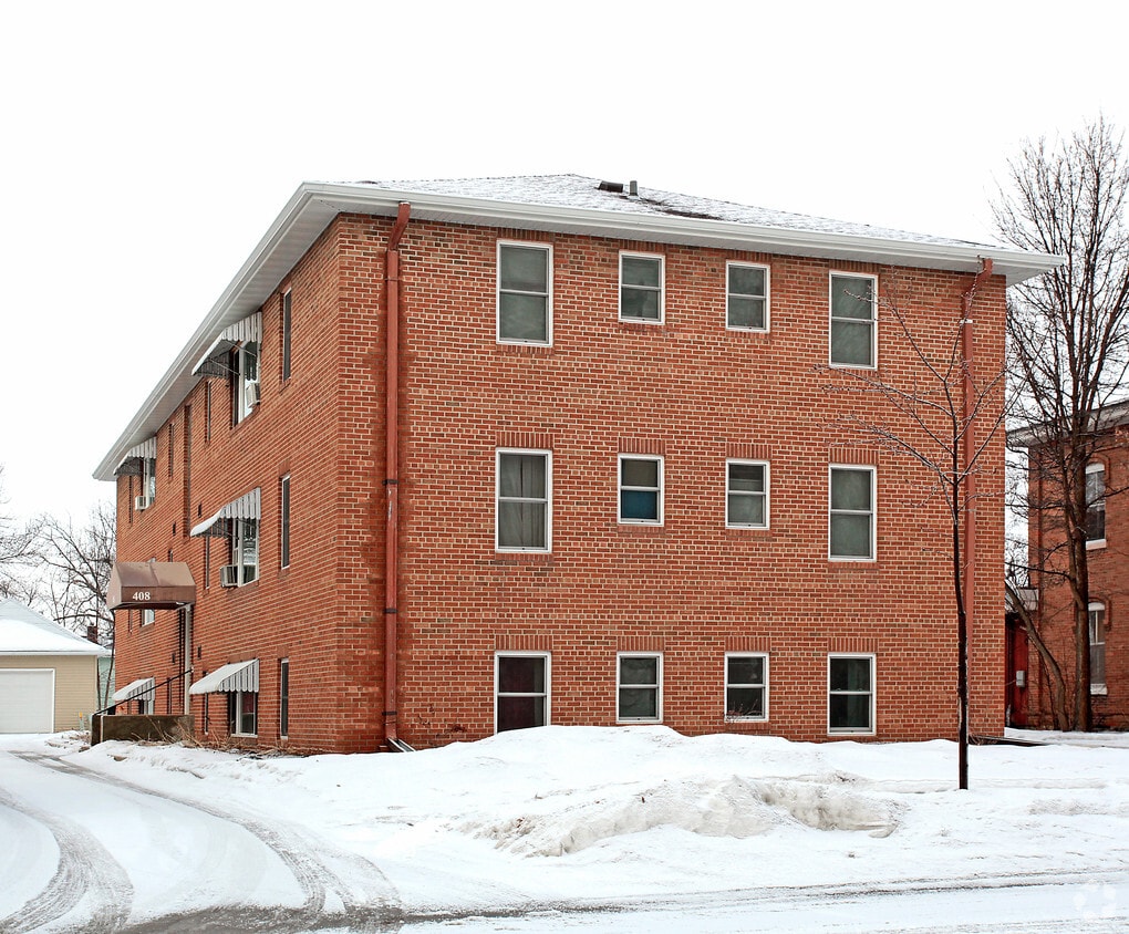 408 6th St SW, Willmar, MN 56201 Apartments in Willmar, MN