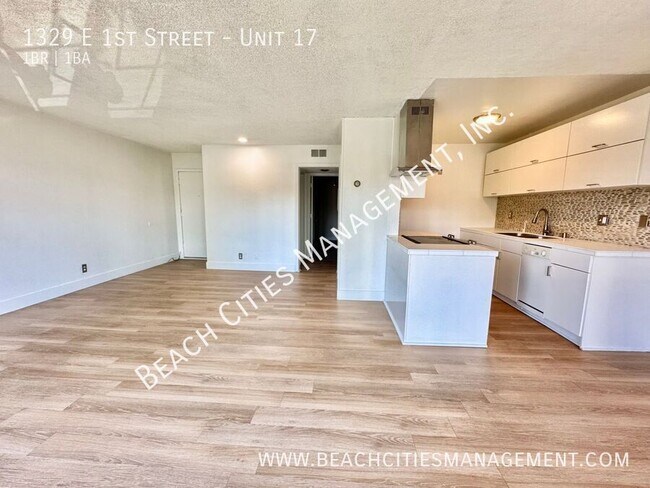 Foto del edificio - 1329 E 1st St