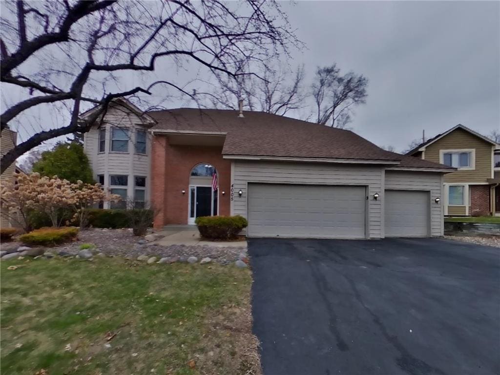 Primary Photo - 4005 Deerwood Trail