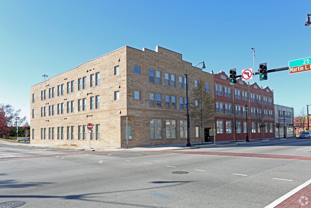 Foto principal - Jefferson Brookville Apartments