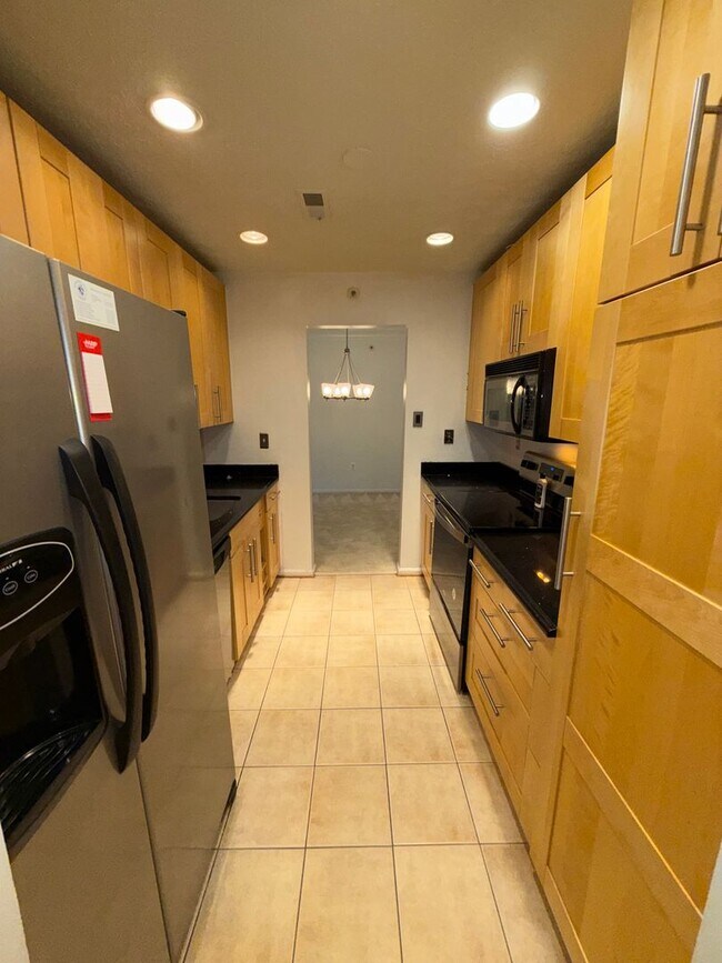 Building Photo - Charming Condo in Gaithersburg, MD