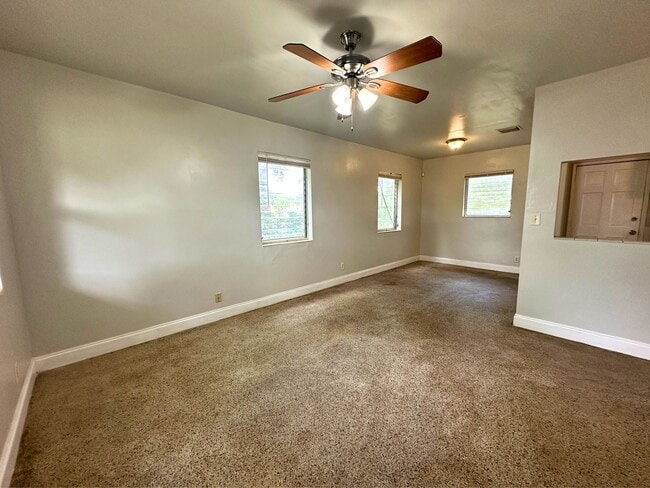 Building Photo - 1206 NW 17th Ave