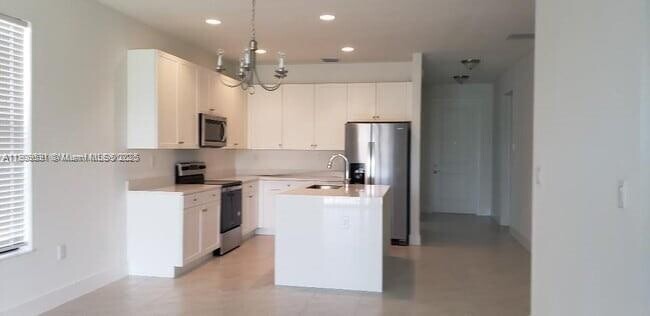 Foto del edificio - 5590 Carrara Dr