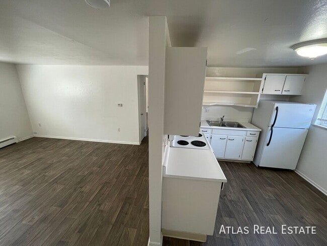 Foto del edificio - Free Rent for October 2024! Beautiful 2 be...
