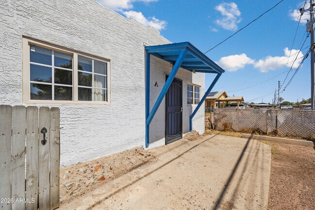 Building Photo - 5206 W Ocotillo Rd