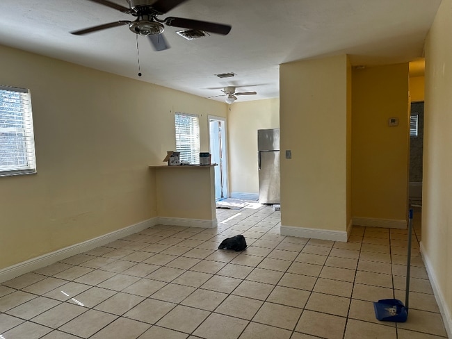 Building Photo - 6500 NW 20th Ct