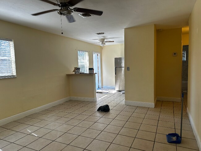 Foto del edificio - 6500 NW 20th Ct