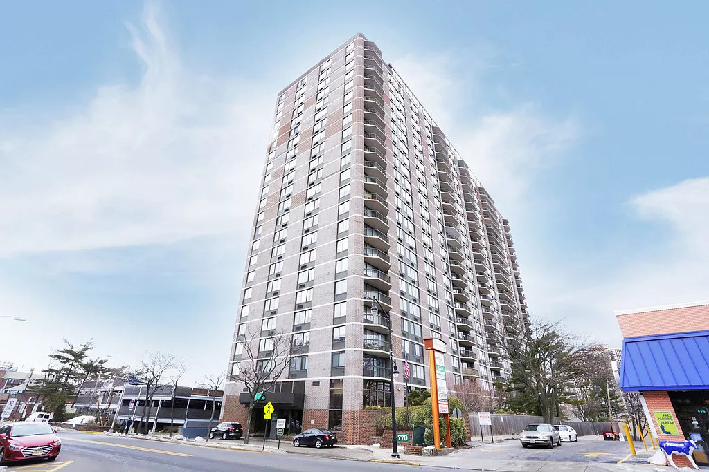 The Greenhouse Condos, a luxury 24-story - 770 Anderson Ave