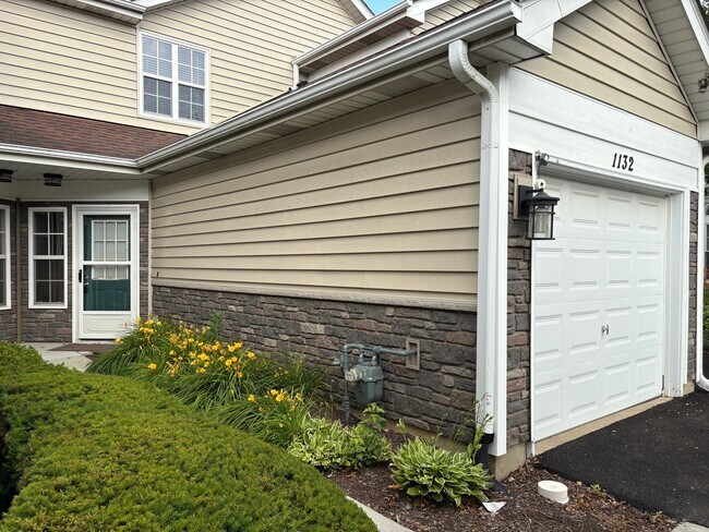 Building Photo - 1132 Regency Ct