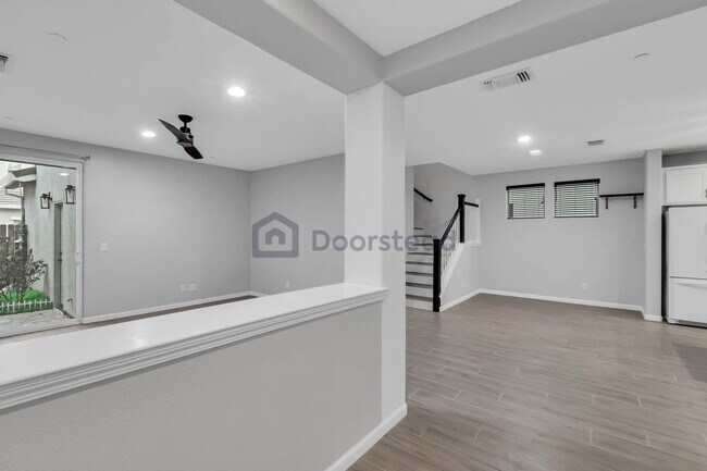 Foto del edificio - 4567 Juneberry Dr