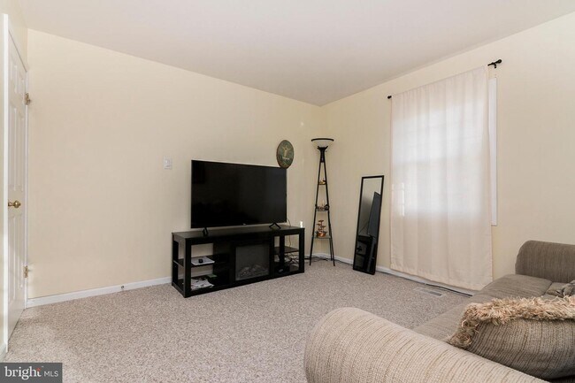 Building Photo - 4416 Ockford Ln