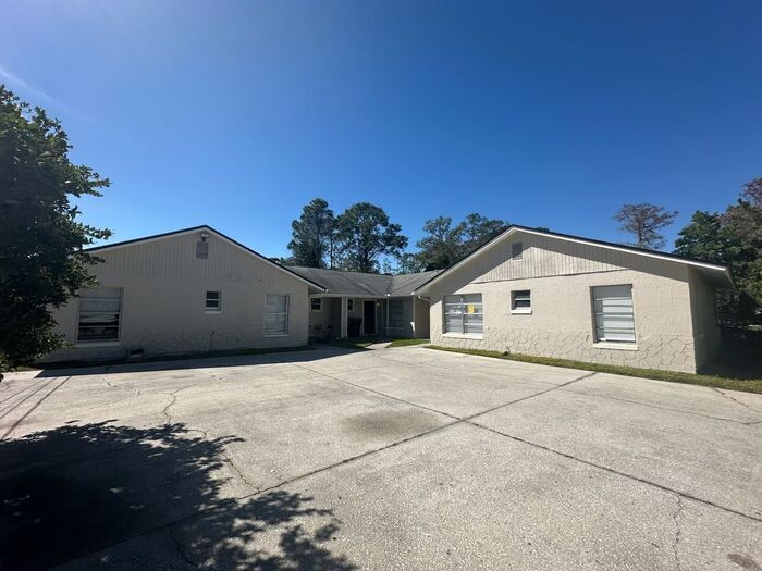 3 bed 2 bath tri plex near UCF - 3 bed 2 bath tri plex near UCF