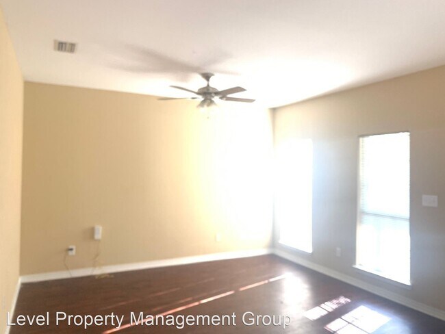 Building Photo - 3 br, 2 bath House - 33740 B Stables Drive