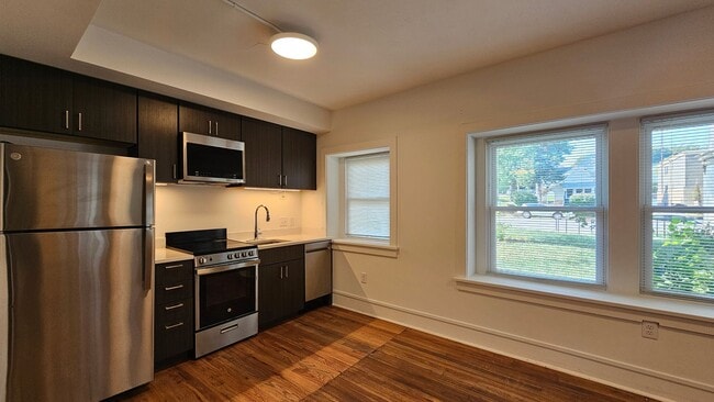 Interior Photo - Hanscom Apartments